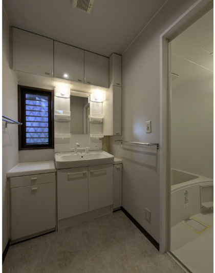 ガーデンハウス浜田山の洗面所