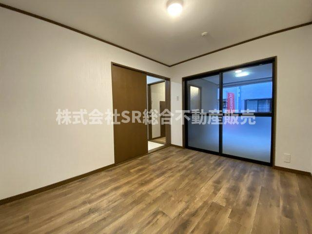 稲田本町2丁目中古戸建の洋室|使い勝手のいい洋室です