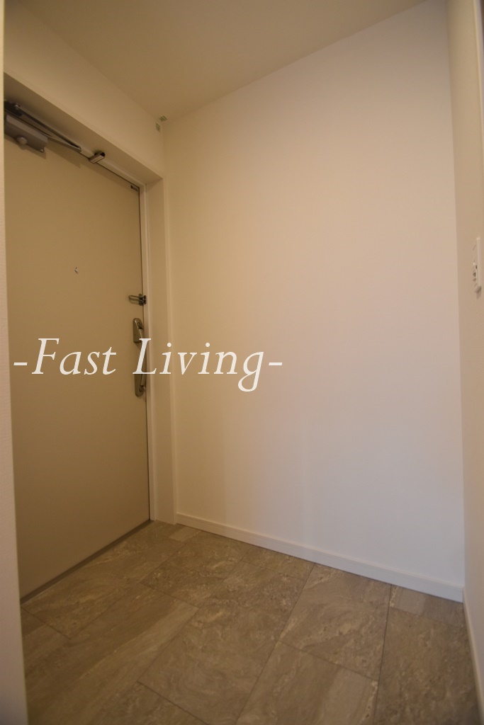 グランフォークス神田イーストタワーの玄関