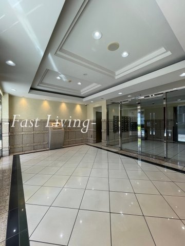 スカイコート後楽園WESTのロビー