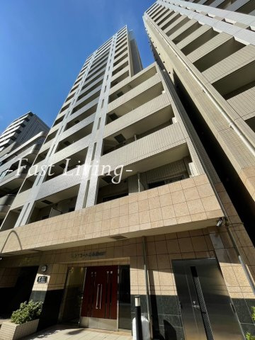 スカイコート後楽園WESTのエントランス