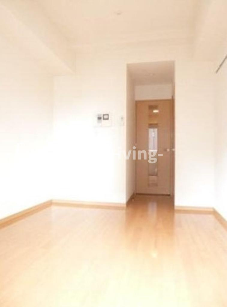 スカイコート後楽園WESTの居間・リビング