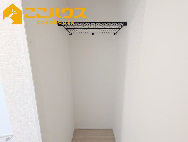 うるま市与那城屋慶名第6　クレイドルガーデン　新築戸建て　全4棟　4号棟の収納|廊下収納もございます