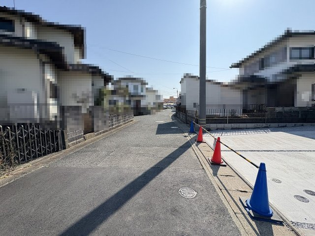 【その他】 | 福岡市東区奈多1丁目2期　3号棟（全6棟）【仲介手数料無料・0円】 | 現地写真。前面道路です。