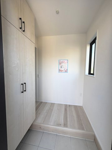 【居間・リビング】 | 福岡市東区奈多1丁目2期　3号棟（全6棟）【仲介手数料無料・0円】 | 現地写真。リビングです。
