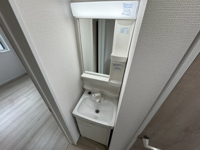 レジデンスコート上永谷の洗面所|※同施工会社の類似参考写真
