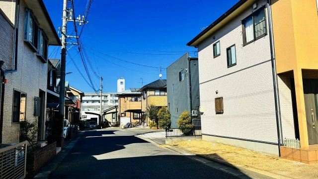 豊成1丁目中古戸建の前面道路含む現地写真|前面道路含む現地写真です