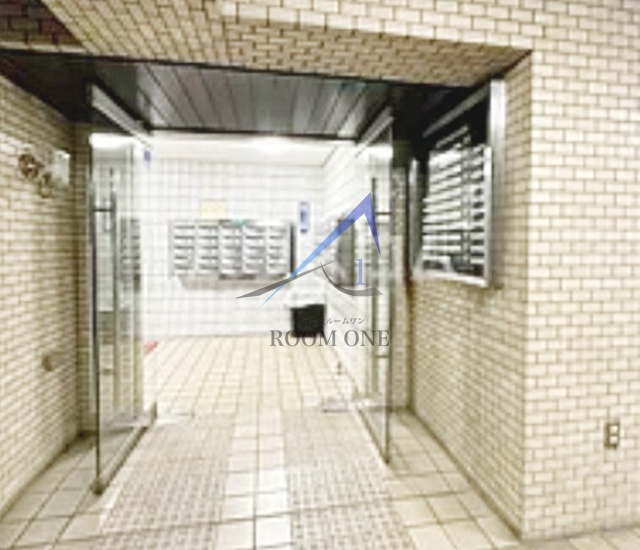 ライオンズマンション日暮里駅前のエントランス|エントランスです。