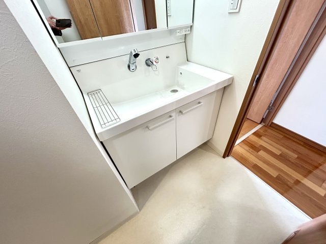 ネクステージ西神中央Ｃ棟の独立洗面台