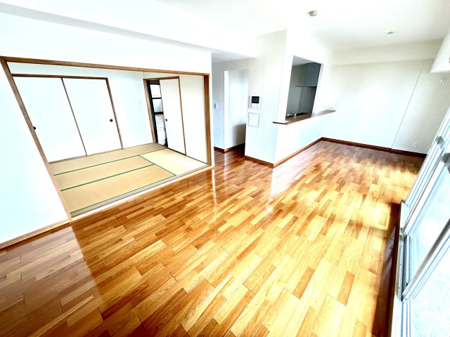 ネクステージ西神中央Ｃ棟の居間・リビング