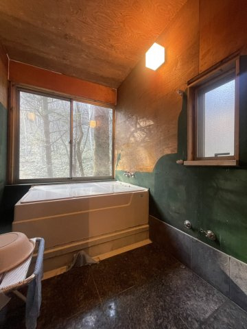 アイランドキッチン×薪ストーブ×メンテ不要の外壁仕様♪ハイグレード仕様の中古別荘＝那須町高久乙の浴室|お風呂です