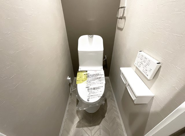 【トイレ】 | 向島ニュータウン第3街区A棟 | 衛生的に一番気になるトイレですが、全て新調していますので安心してお使い頂けます。