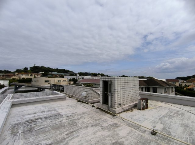 海見え！披露山庭園住宅　6SLDKのその他|屋上