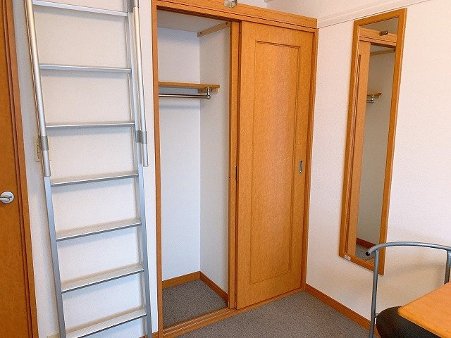 レオパレスＴａｋａｒａｚｕｋａの内装