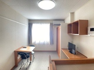 レオパレスアクティの居間・リビング