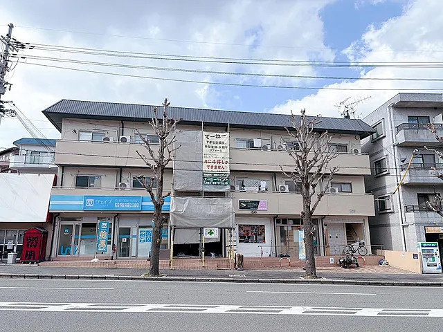 南春日丘ビルの外観