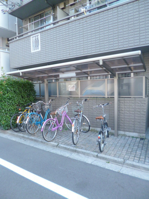 メゾンド・シオン駒込のその他|★屋根付き駐輪場★