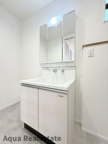 三豊市詫間町詫間　新築オール電化平屋住宅の独立洗面台|独立洗面化粧台付き