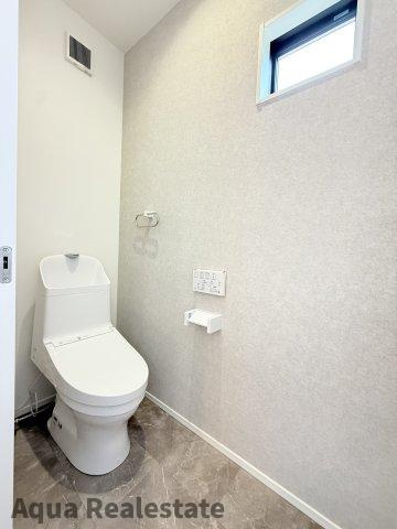 三豊市詫間町詫間　新築オール電化平屋住宅のトイレ|ゆったりとした空間のトイレです