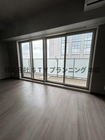 仲介手数料０円！プレサンスロジェ車道駅前ＮＯＲＴＨの居間・リビング