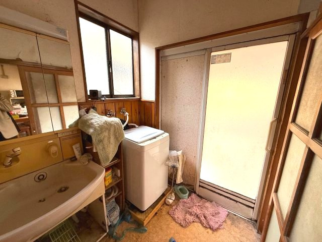 【脱衣所】 | 福島県西白河郡泉崎村大字踏瀬字踏瀬　中古戸建