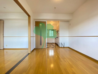 【居間・リビング】 | カマラード吉塚