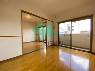 【居間・リビング】 | カマラード吉塚 | アレンジ自由自在の広々空間です！