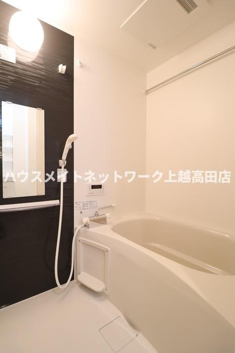 リナーシェ Ａの浴室|浴室