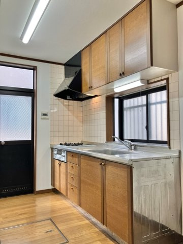 南中丸戸建のキッチン