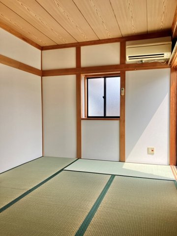 南中丸戸建の寝室