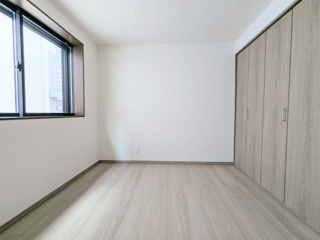 墨田区緑１丁目の新築戸建の洋室|～居室写真～