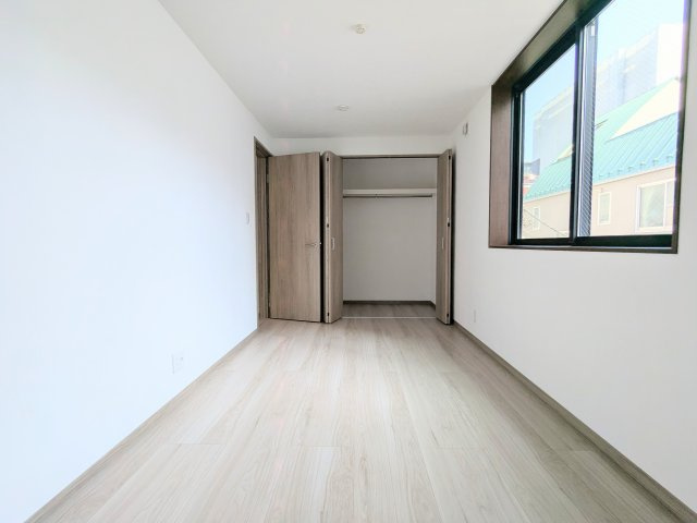 墨田区緑１丁目の新築戸建の洋室|～居室写真～