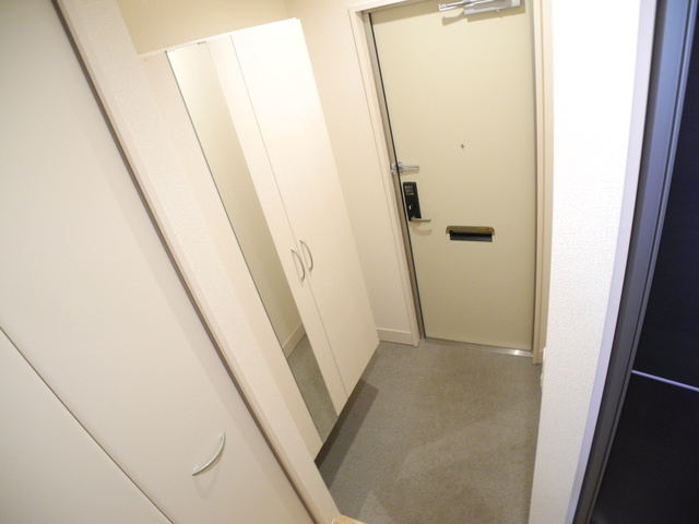 スマイリィハウス愛野の玄関|※室内画像は別号室のもの