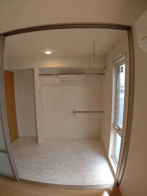 Ｋａｄｏｙａｋａｎ　E棟のバルコニー|サンルーム