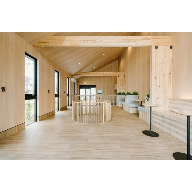 シェアラウンジ