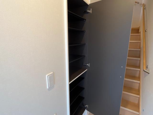 ＡｖｅｎｉｒⅡの収納|下駄箱