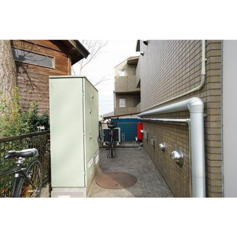 リーセントパレス神木本町の外観|駐輪スペース