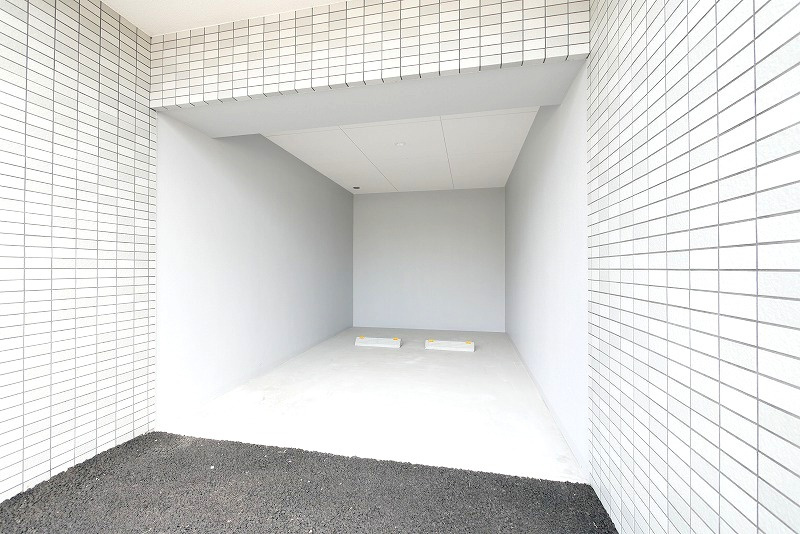 ペアパレス六町2号館の外観