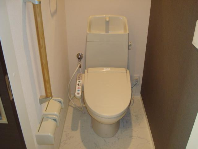 ミル　フルールのトイレ|シャワー付トイレ