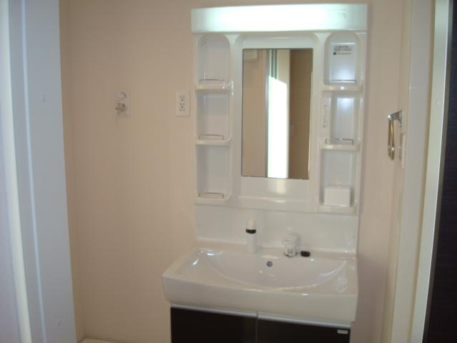 ミル　フルールの洗面所|洗髪洗面化粧台