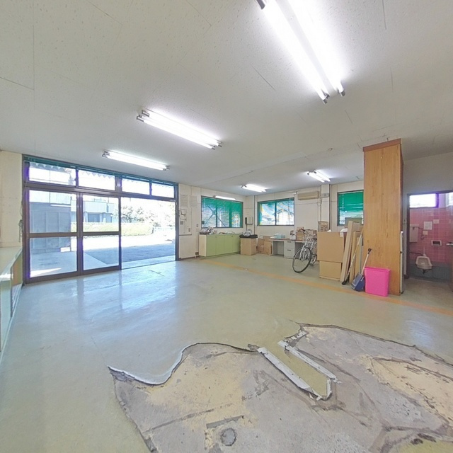 本巣市上真桑の店舗一部の内装