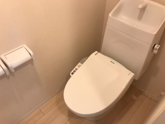コンフォール・ＴＭのトイレ|シャワー付トイレ