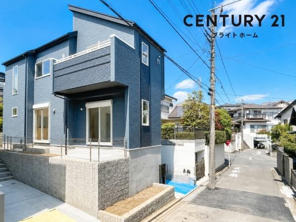 横浜市旭区中沢３丁目の新築一戸建の前面道路含む現地写真|陽当りの良さ、住環境を現地にてご確認下さい！
周辺環境も合わせてご案内させて頂きます！
