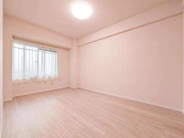 レックス横浜上大岡の洋室|落ち着きのある洋室です！
休日はこちらでおくつろぎ下さい♪