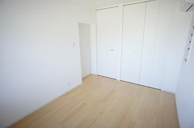 エミネンス瀬田の洋室