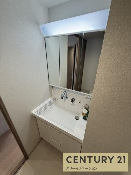 ライオンズマンション此花の独立洗面台