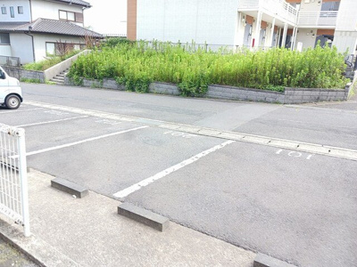 【駐車場】 | メゾンエレガントⅡ