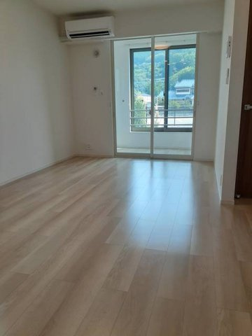 アルバライズ　グリシーナｄｏｓの居間・リビング