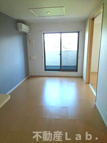 エレガント・レジデンス　Ｃの居間・リビング