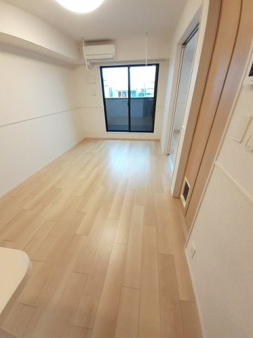 プチ　トリアノンⅡの居間・リビング